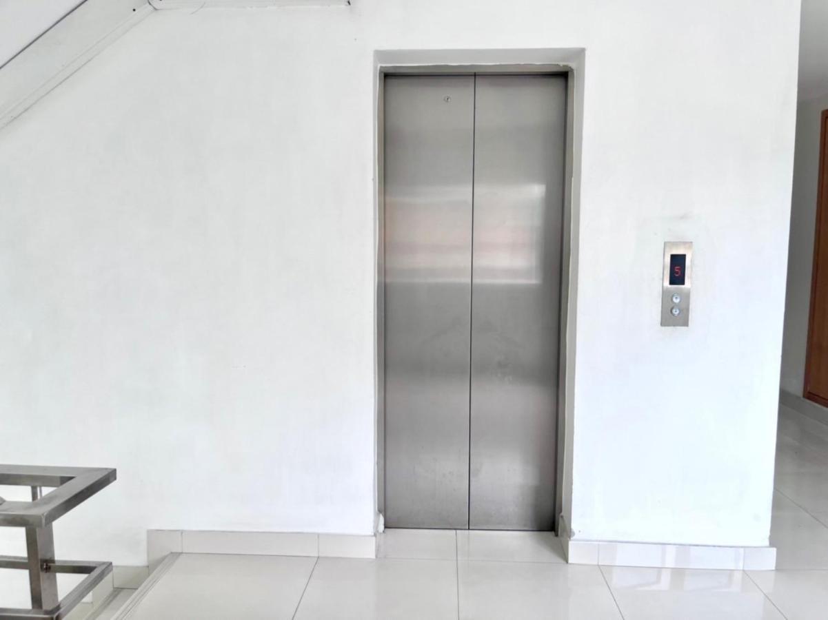 8 Residence Bangkok Ngoại thất bức ảnh